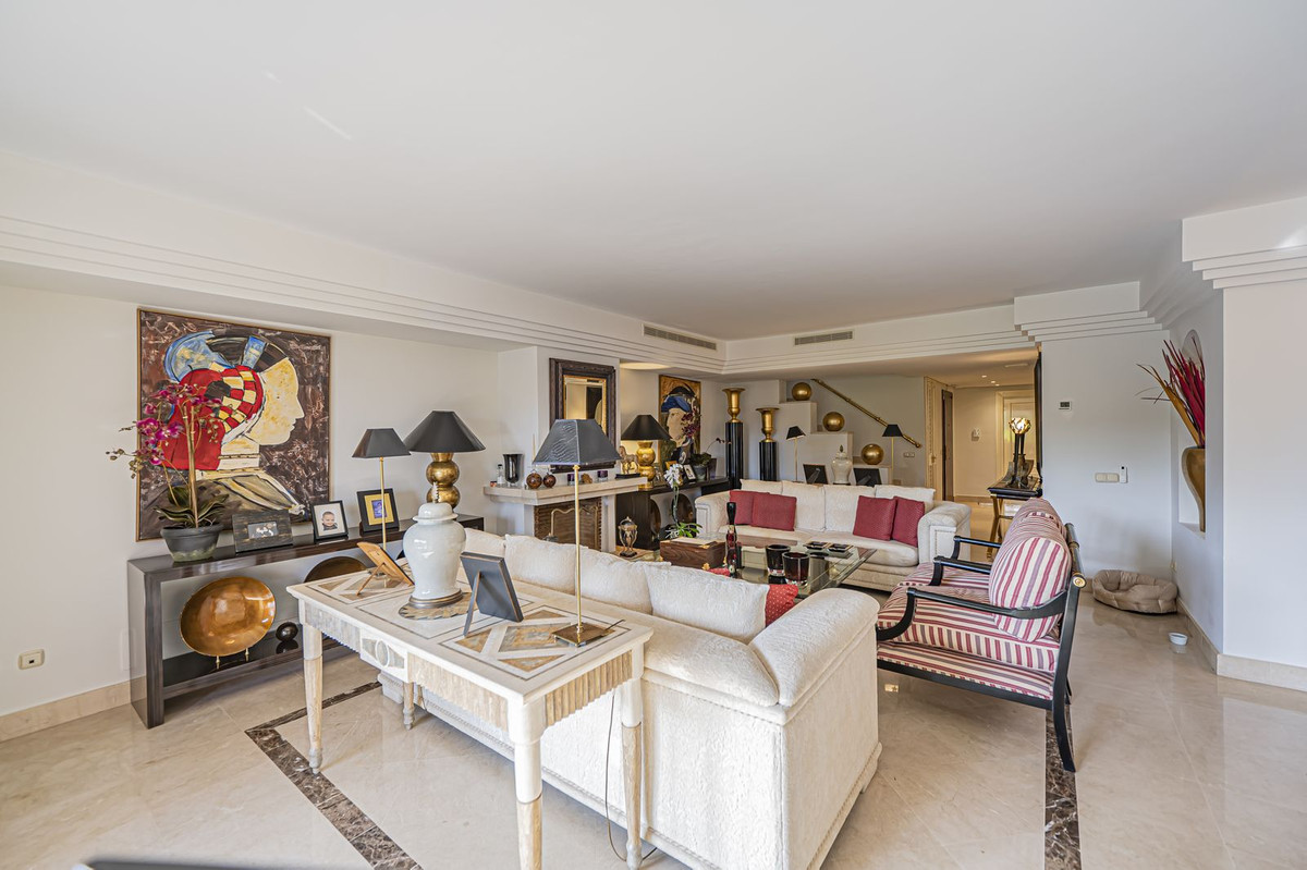Penthouse te koop in Puerto Banús | 3 slaapkamers H5480587