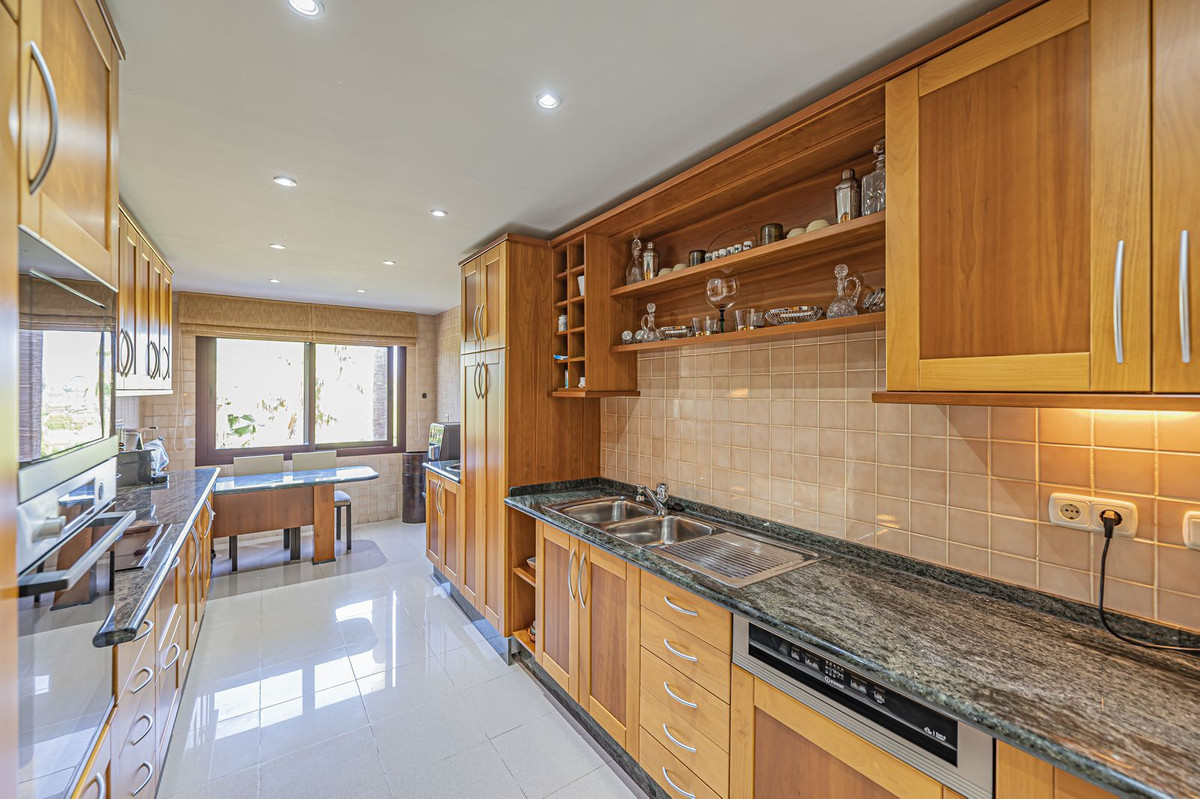 Penthouse te koop in Puerto Banús | 3 slaapkamers H5480587