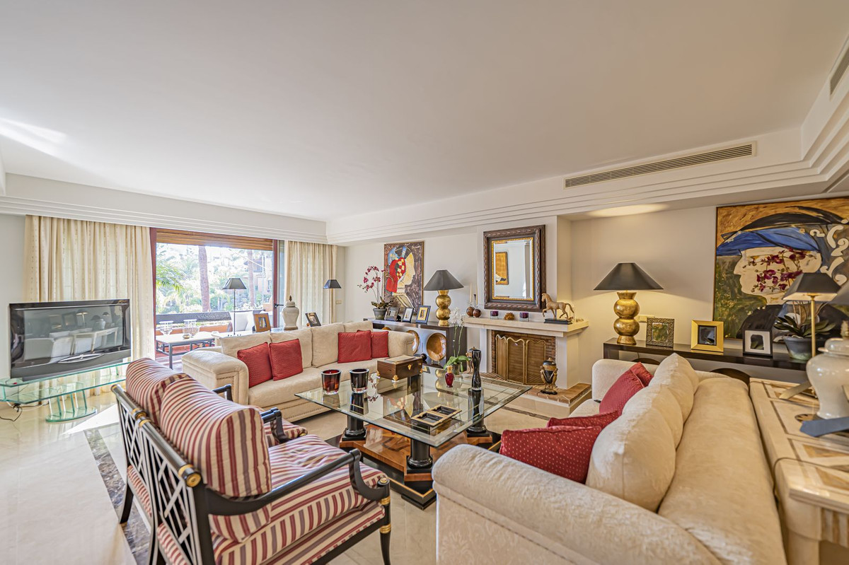 Penthouse te koop in Puerto Banús | 3 slaapkamers H5480587