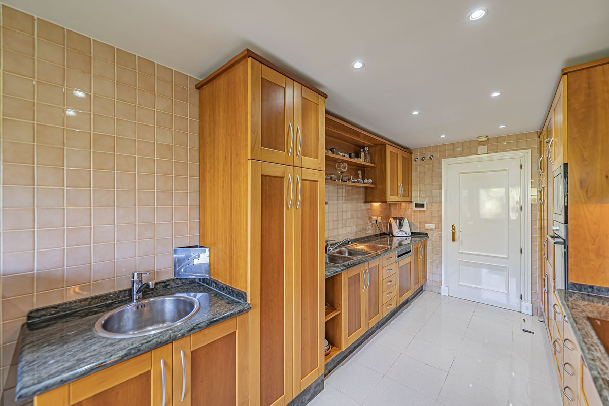Penthouse te koop in Puerto Banús | 3 slaapkamers H5480587