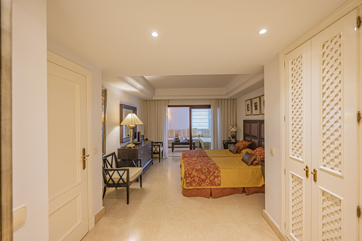 Penthouse te koop in Puerto Banús | 3 slaapkamers H5480587