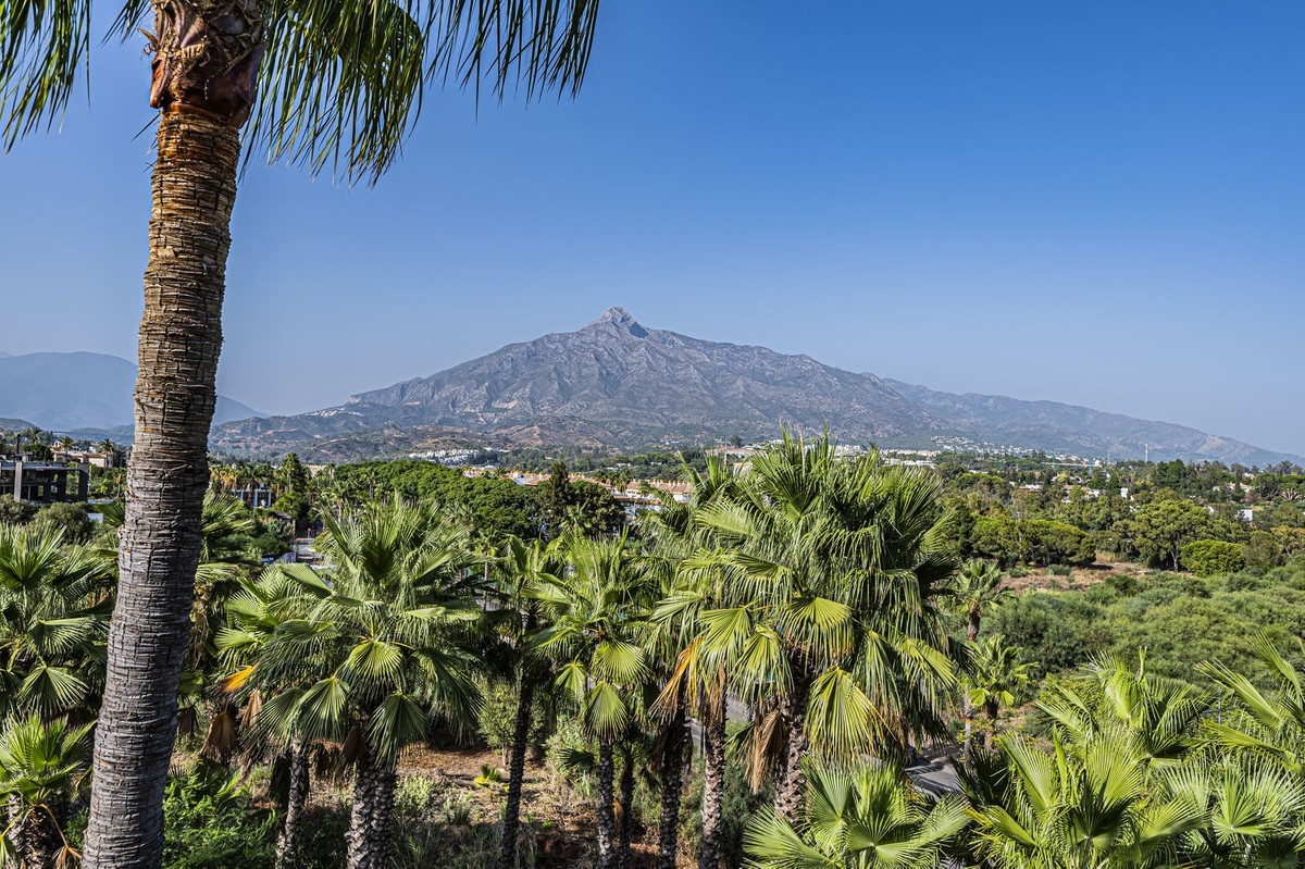 Penthouse te koop in Puerto Banús | 3 slaapkamers H5480587