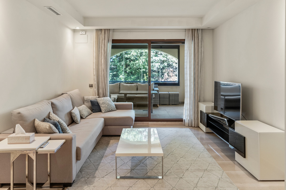 Appartement te koop in Puerto Banús | 2 slaapkamers H5503228