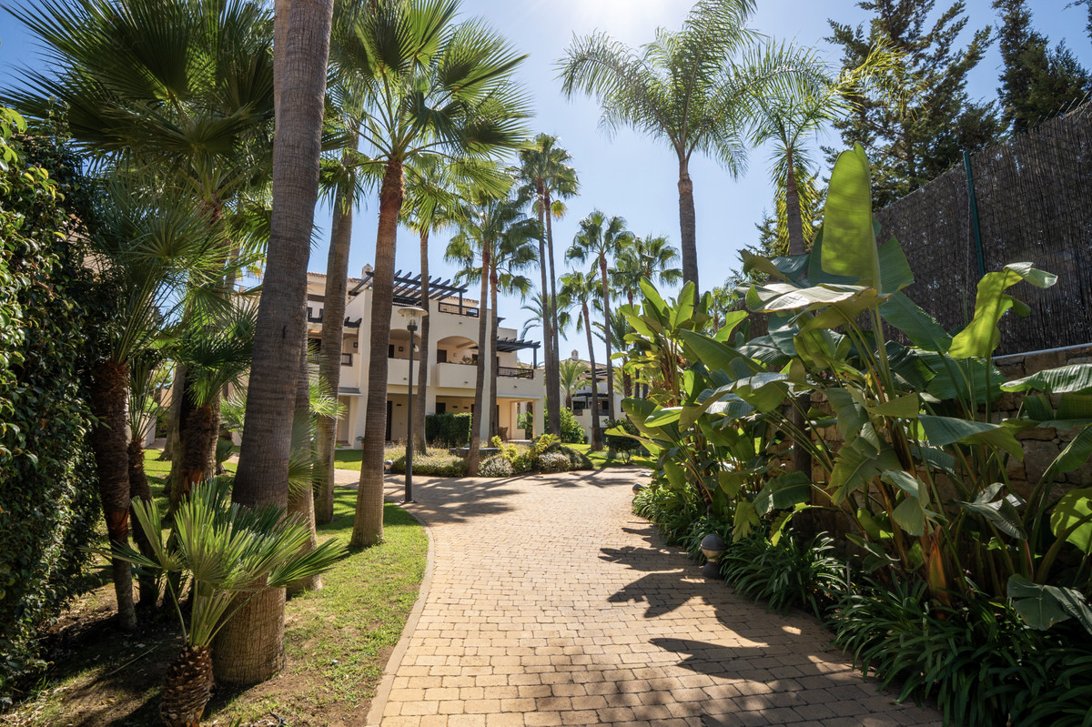 Appartement te koop in Puerto Banús | 2 slaapkamers H5503228