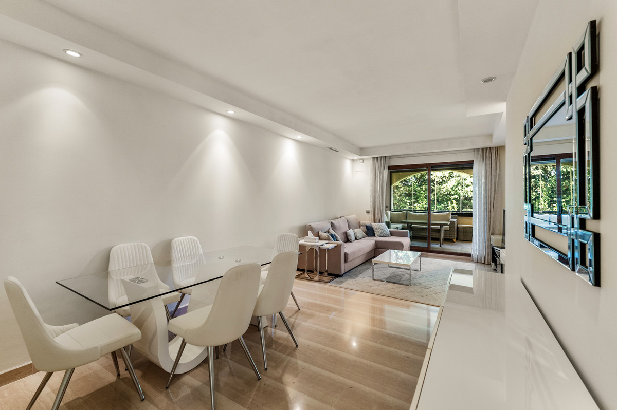 Appartement te koop in Puerto Banús | 2 slaapkamers H5503228