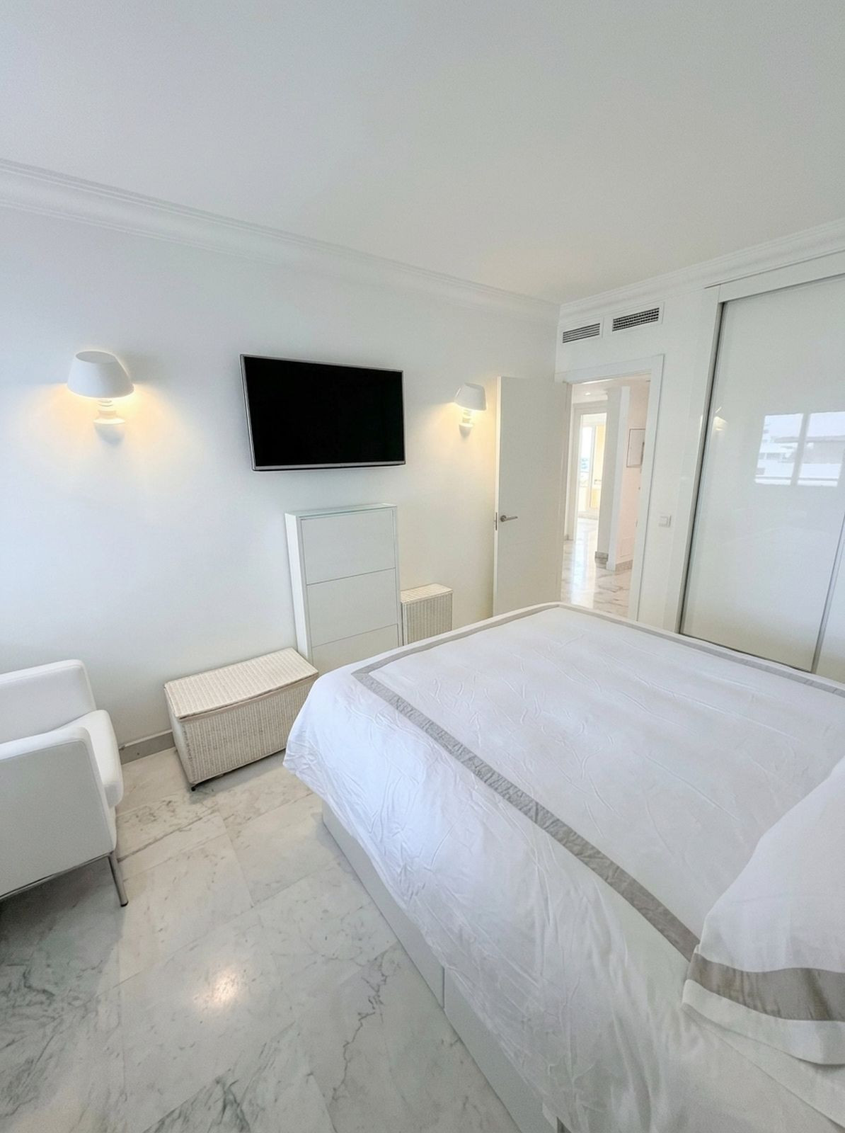 Appartement te koop in Puerto Banús | 1 slaapkamers H5507305
