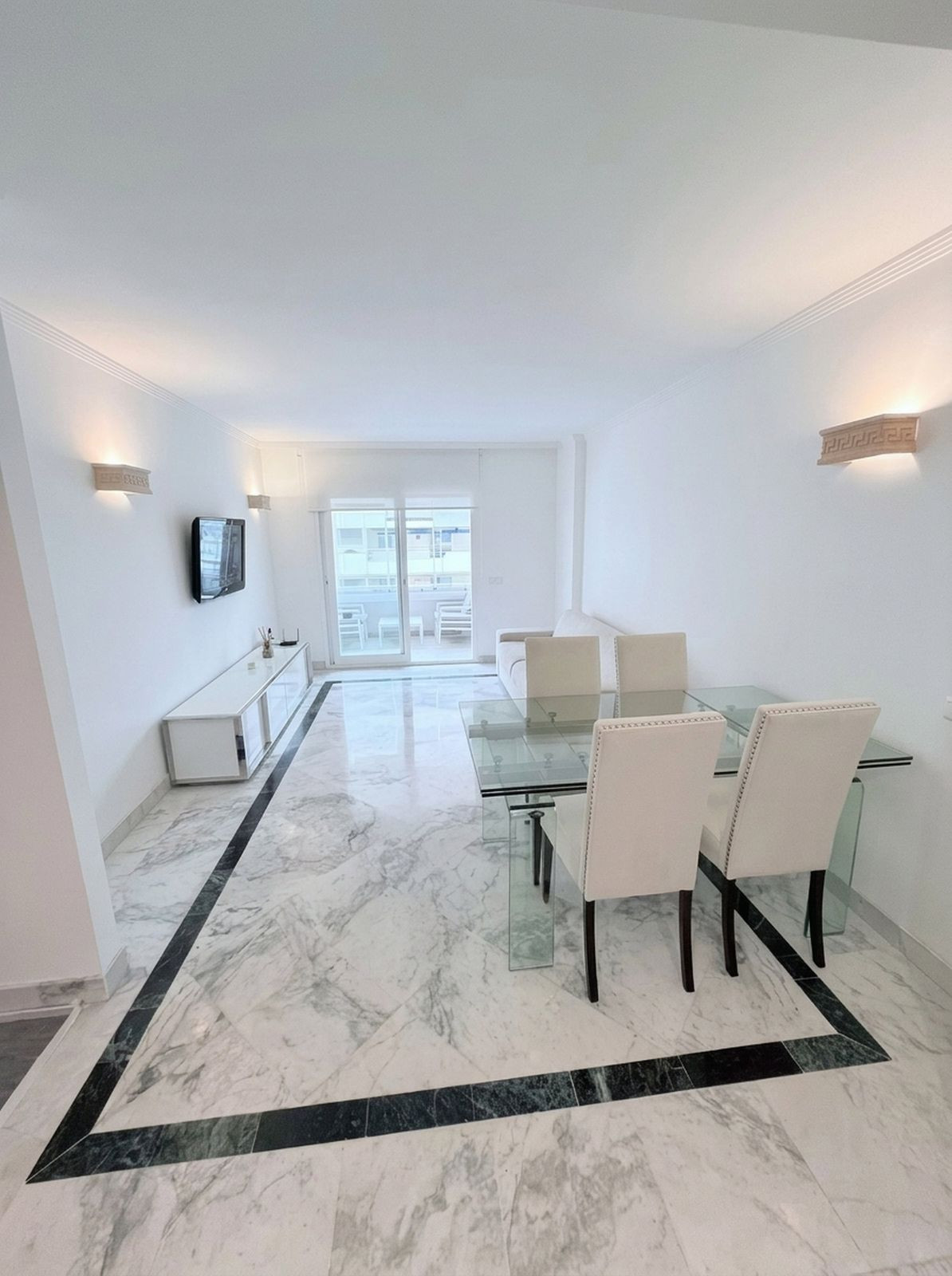 Appartement te koop in Puerto Banús | 1 slaapkamers H5507305