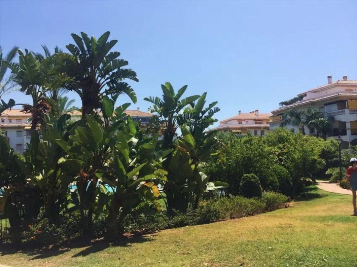 Appartement te koop in Puerto Banús | 2 slaapkamers H5512891