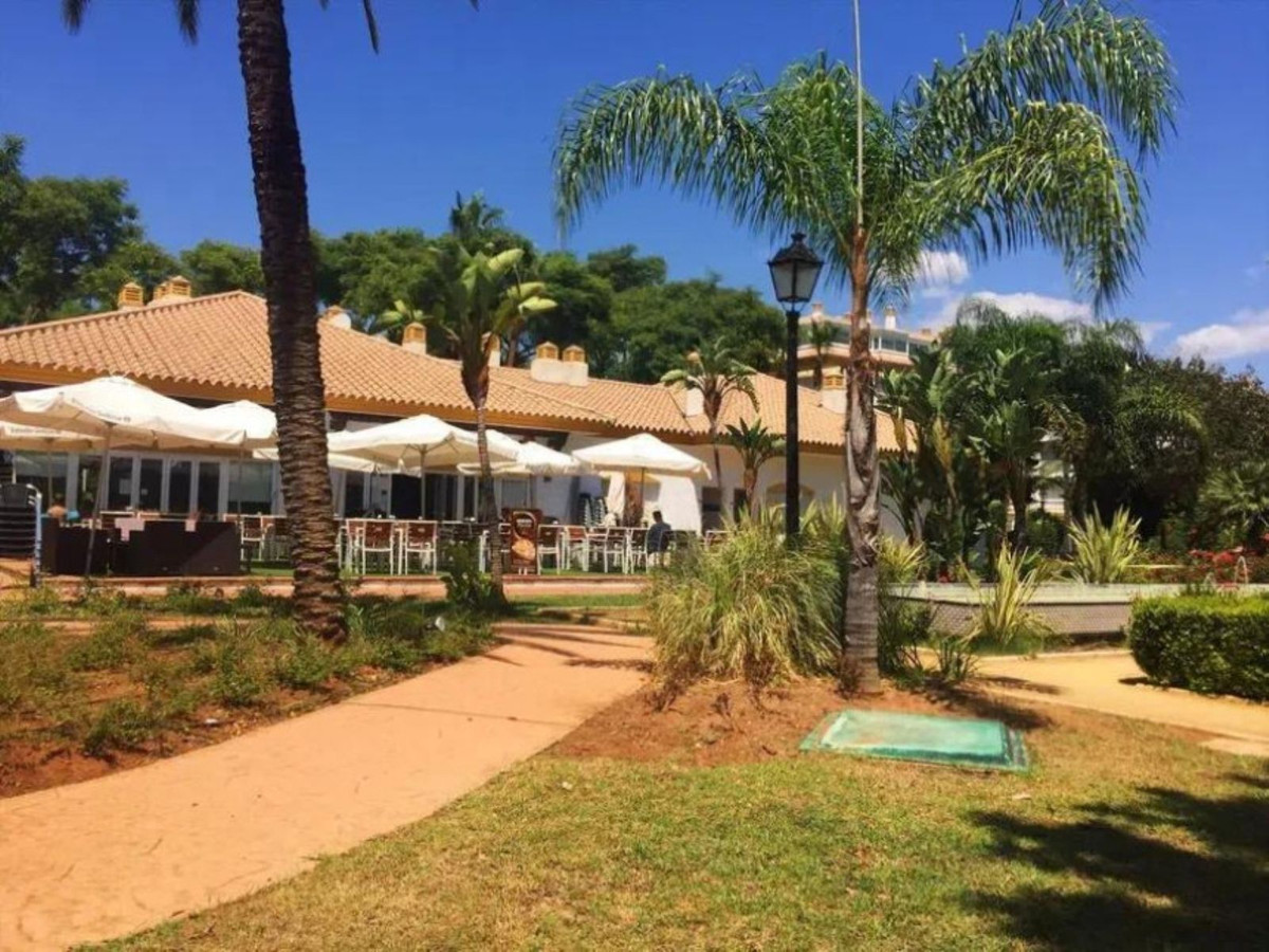 Appartement te koop in Puerto Banús | 2 slaapkamers H5512891