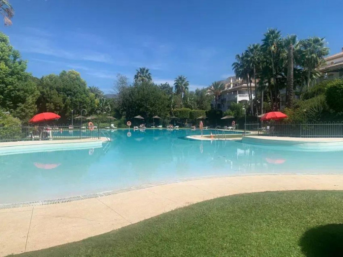 Appartement te koop in Puerto Banús | 2 slaapkamers H5512891