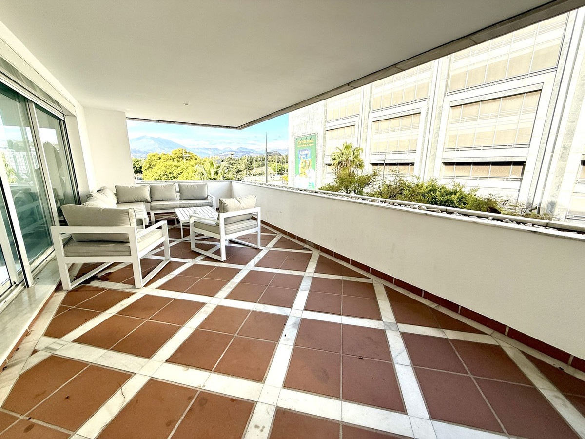 Appartement te koop in Puerto Banús | 3 slaapkamers H5516209