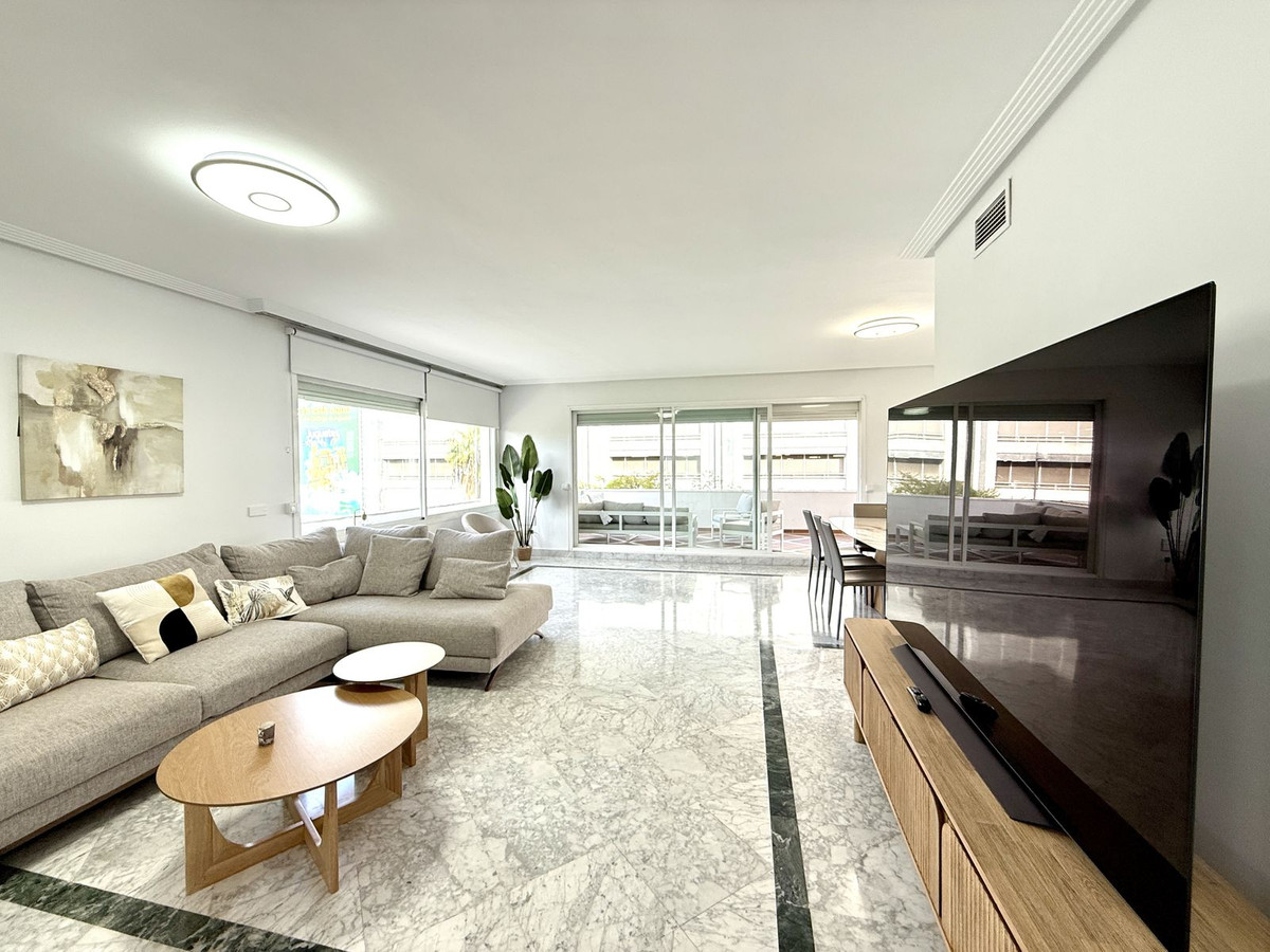Appartement te koop in Puerto Banús | 3 slaapkamers H5516209