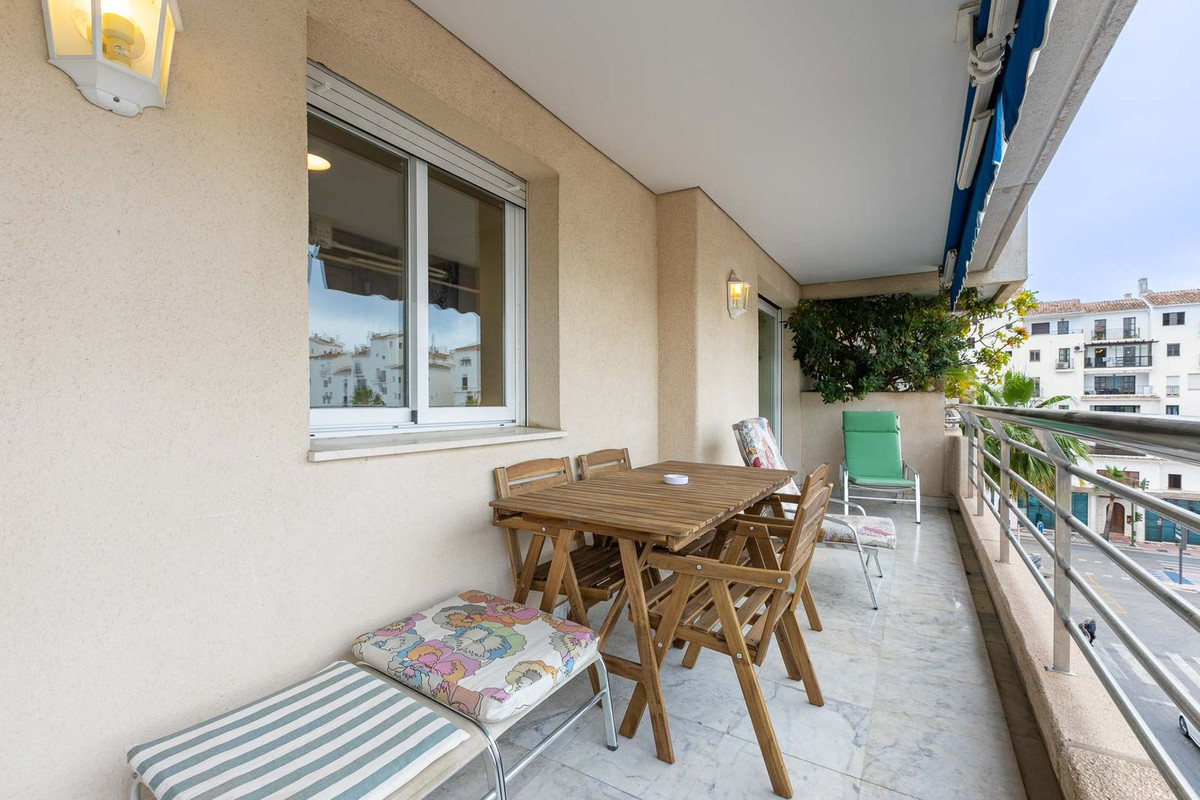 Appartement te koop in Puerto Banús | 2 slaapkamers H5517457