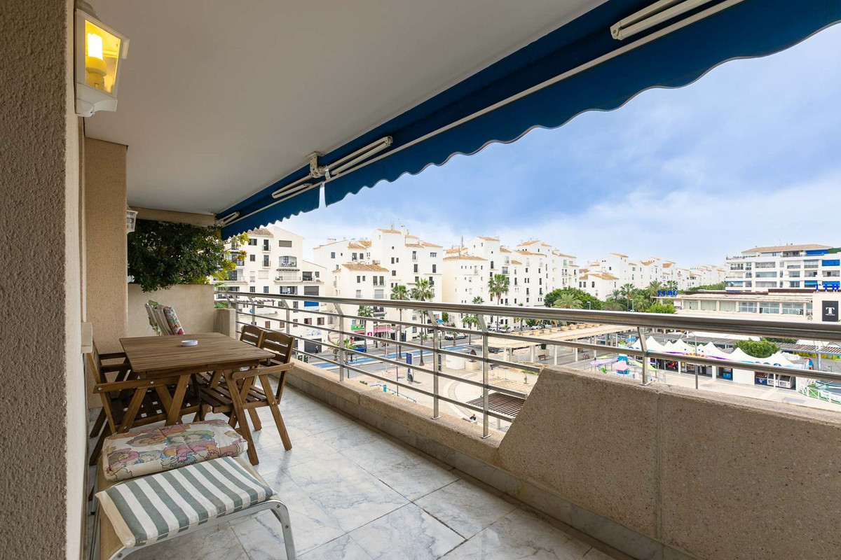 Appartement te koop in Puerto Banús | 2 slaapkamers H5517457
