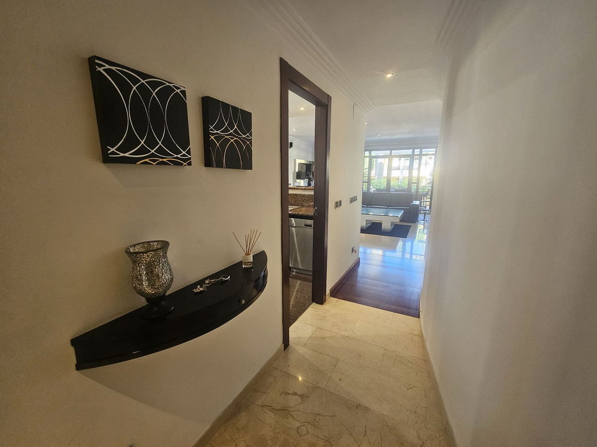 Appartement te koop in Puerto Banús | 2 slaapkamers H5523568