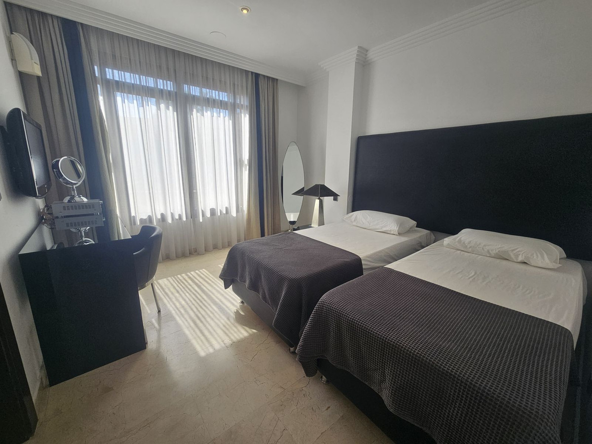 Appartement te koop in Puerto Banús | 2 slaapkamers H5523568