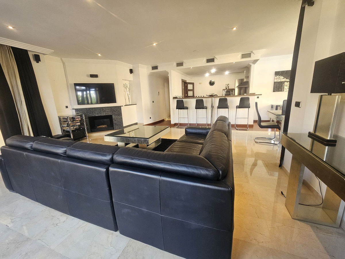 Appartement te koop in Puerto Banús | 2 slaapkamers H5523568