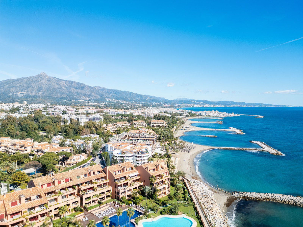 Huis te koop in Puerto Banús | 4 slaapkamers H5526928