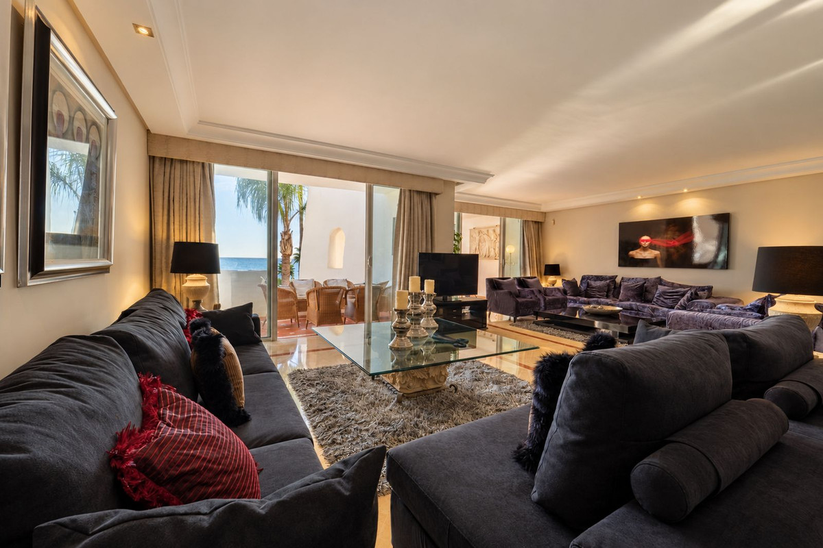 Huis te koop in Puerto Banús | 4 slaapkamers H5526928