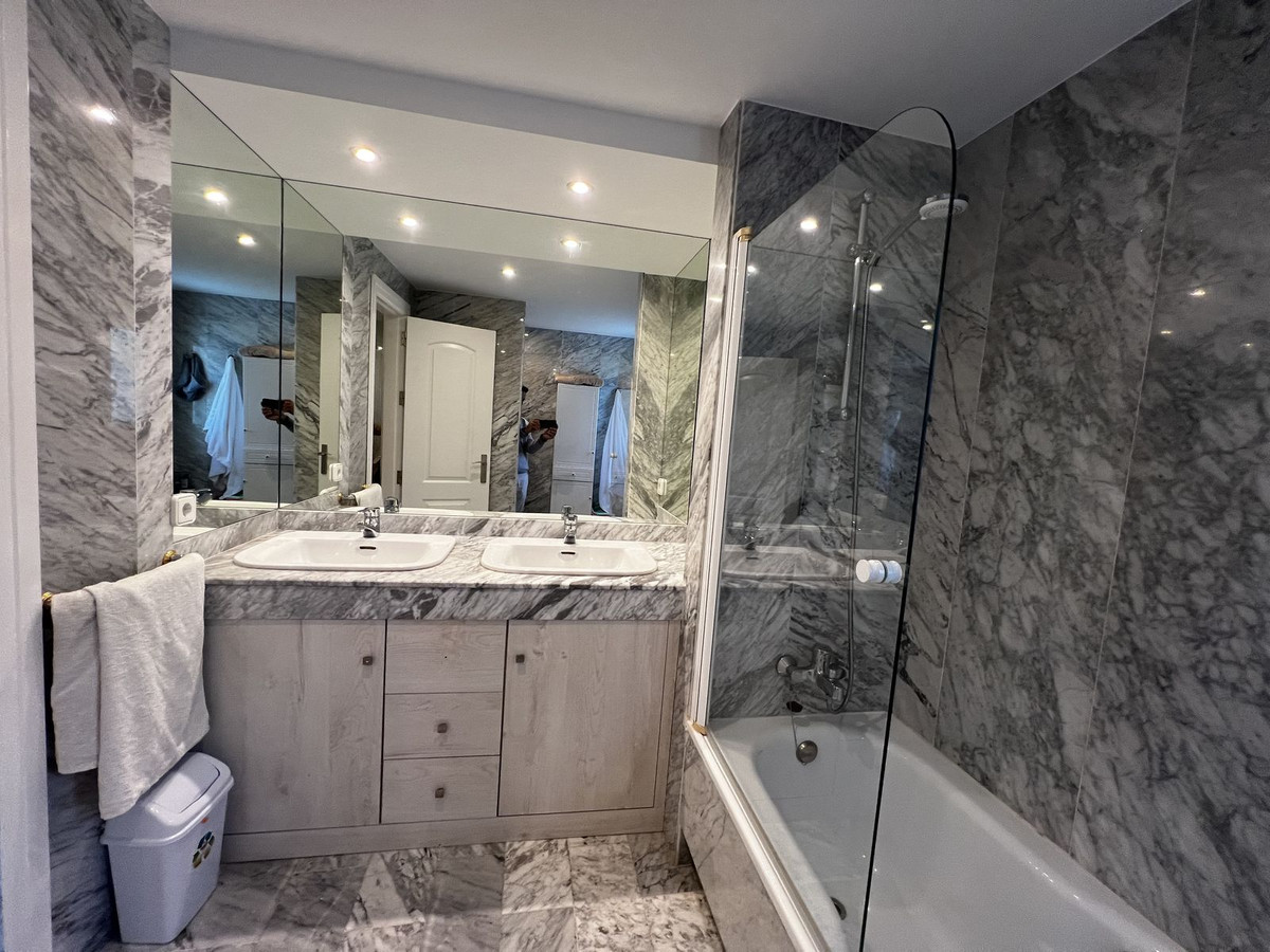 Appartement te koop in Puerto Banús | 3 slaapkamers H5530414