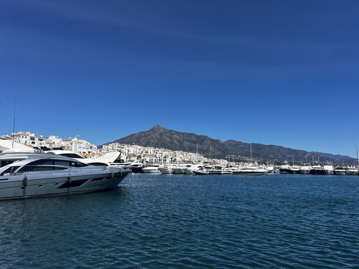Appartement te koop in Puerto Banús | 3 slaapkamers H5530414