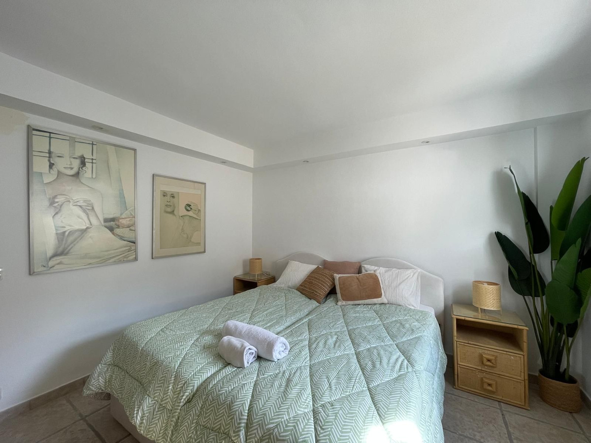 Appartement te koop in Puerto de Cabopino | 4 slaapkamers H5050021