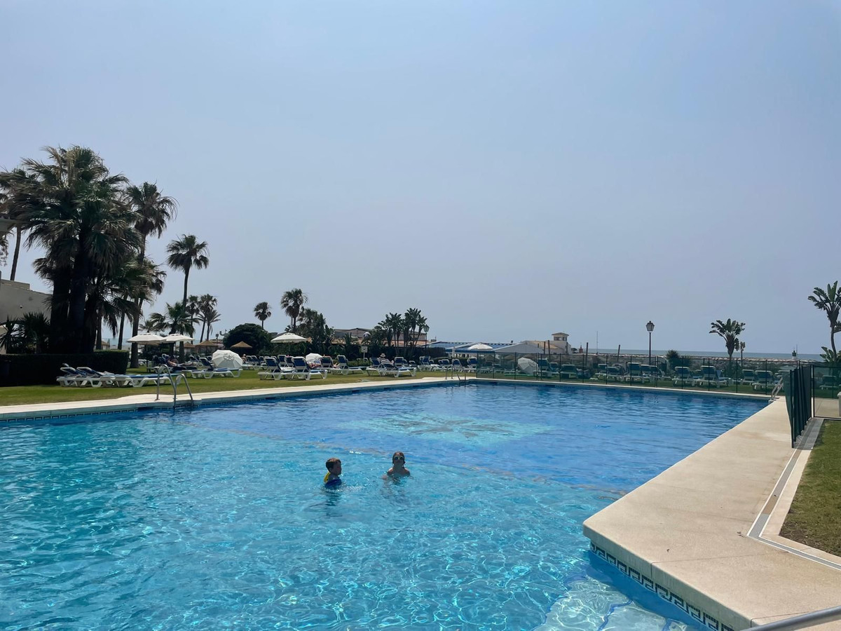 Appartement te koop in Puerto de Cabopino | 4 slaapkamers H5050021