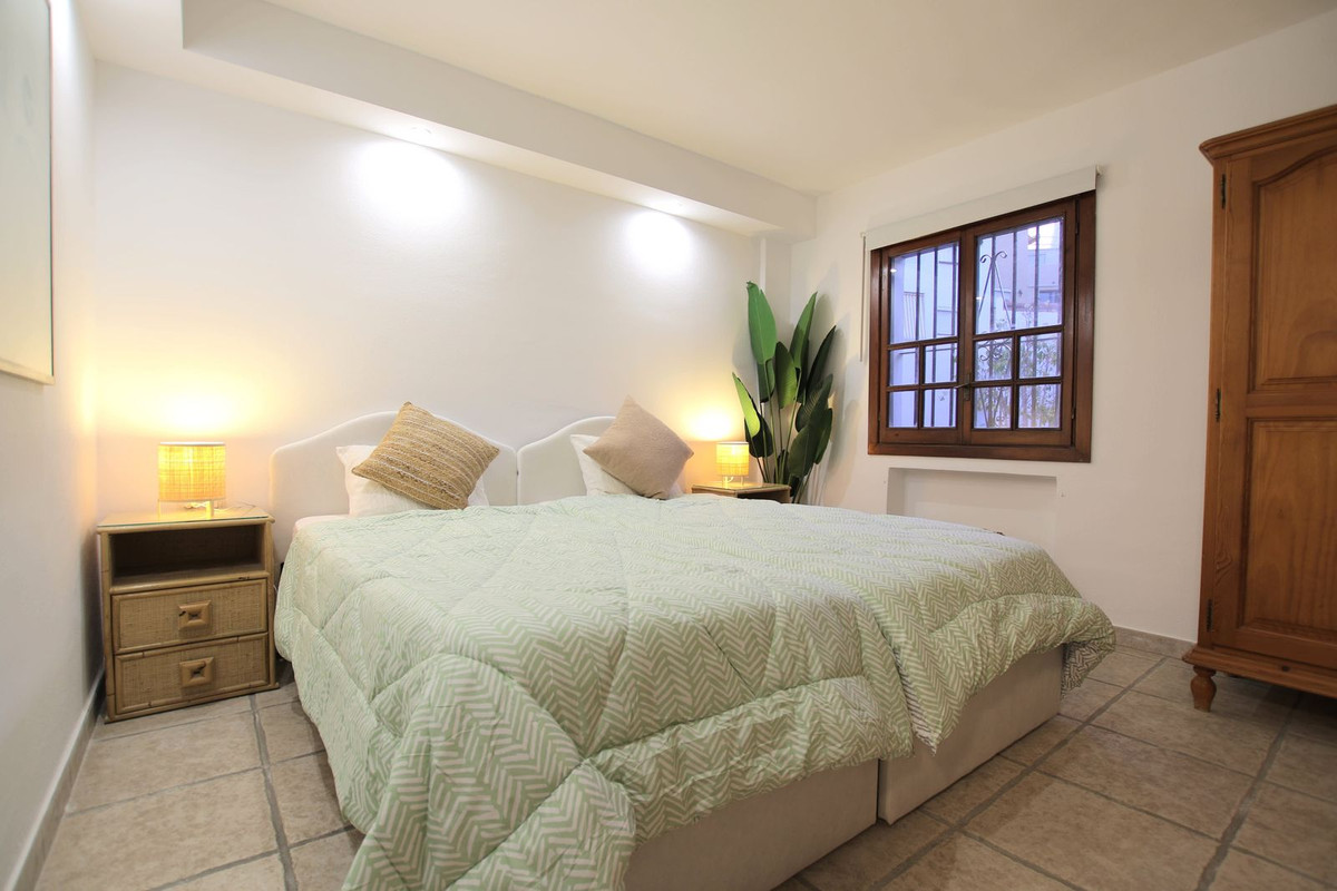 Appartement te koop in Puerto de Cabopino | 4 slaapkamers H5050021
