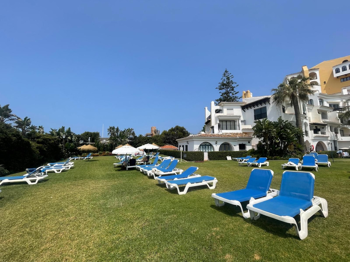 Appartement te koop in Puerto de Cabopino | 4 slaapkamers H5050021