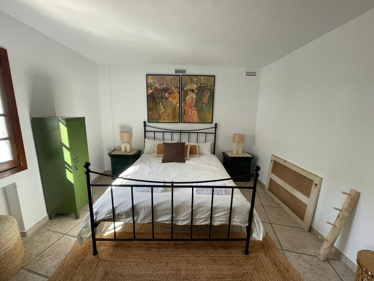 Appartement te koop in Puerto de Cabopino | 4 slaapkamers H5050021