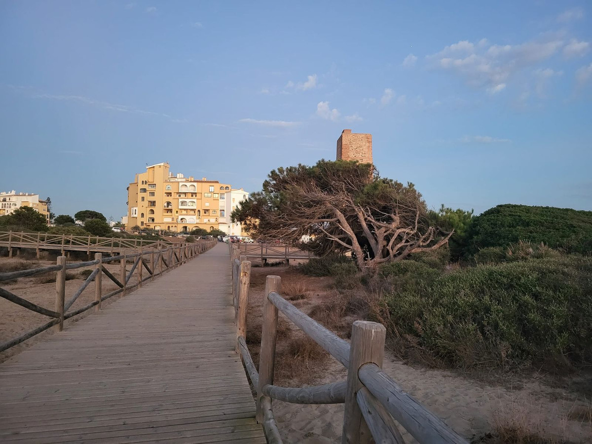 Appartement te koop in Puerto de Cabopino | 0 slaapkamers H5070880