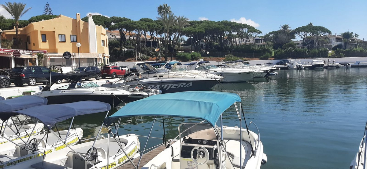 Appartement te koop in Puerto de Cabopino | 0 slaapkamers H5070880