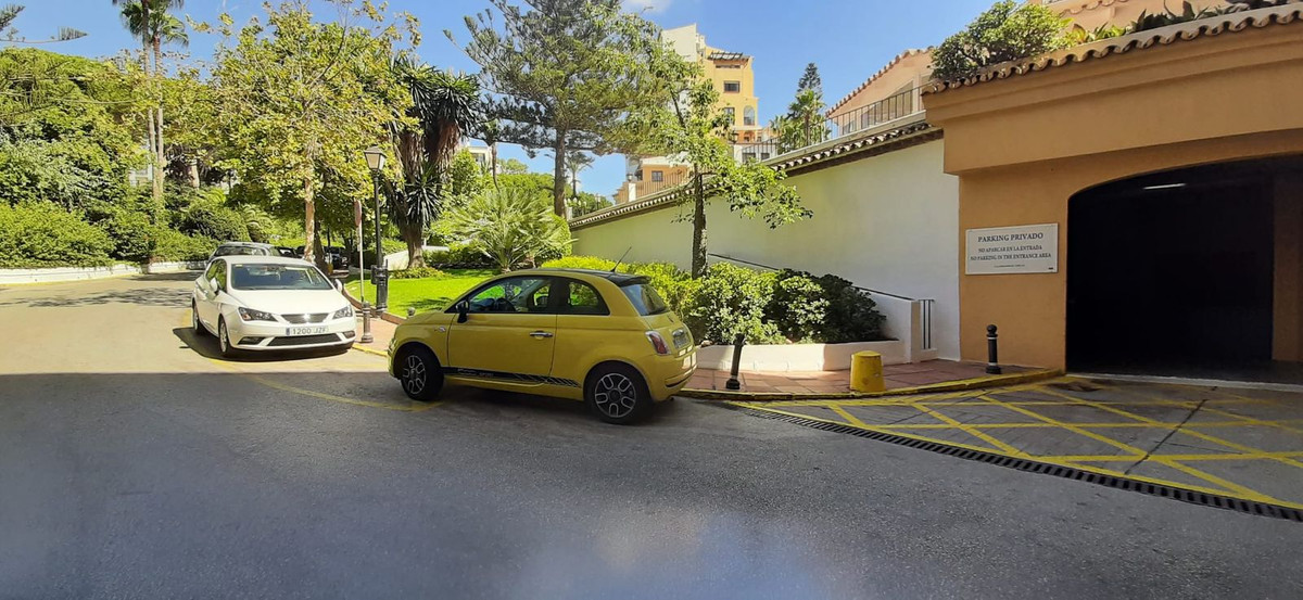 Appartement te koop in Puerto de Cabopino | 0 slaapkamers H5070880