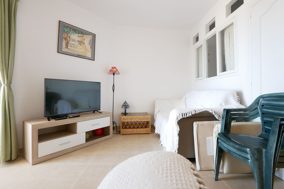Appartement te koop in Puerto de Cabopino | 2 slaapkamers H5103199