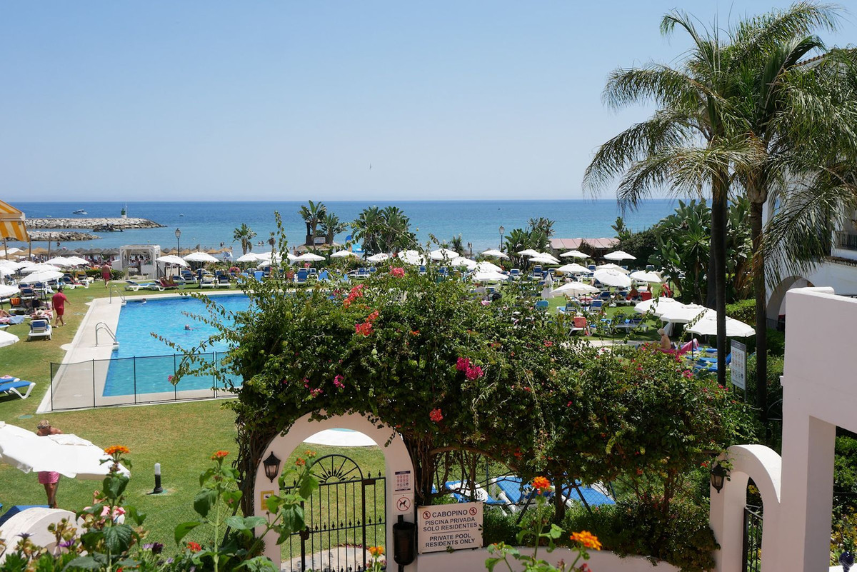 Appartement te koop in Puerto de Cabopino | 2 slaapkamers H5103199