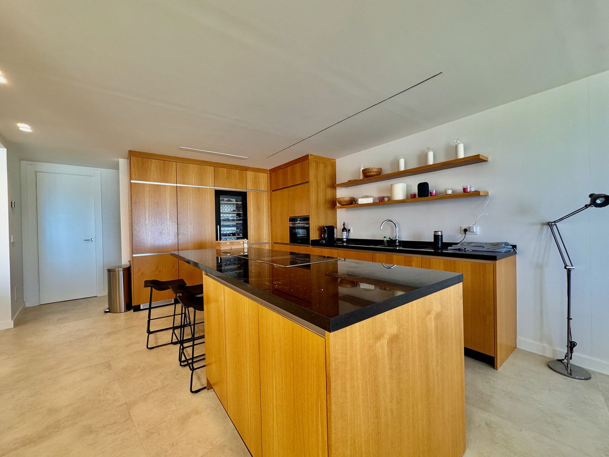 Appartement te koop in Puerto de Cabopino | 3 slaapkamers H5104834