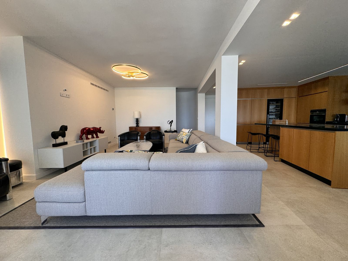 Appartement te koop in Puerto de Cabopino | 3 slaapkamers H5104834