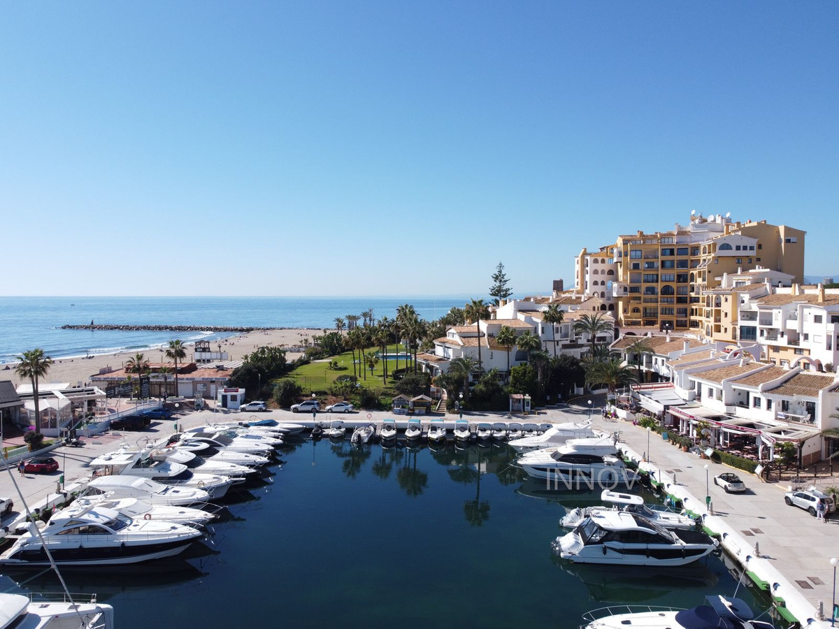 Appartement te koop in Puerto de Cabopino | 3 slaapkamers H5104834