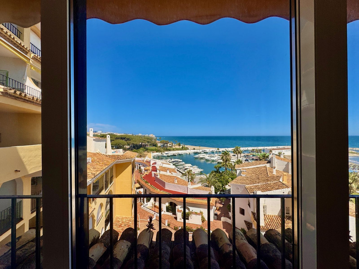 Appartement te koop in Puerto de Cabopino | 3 slaapkamers H5104834