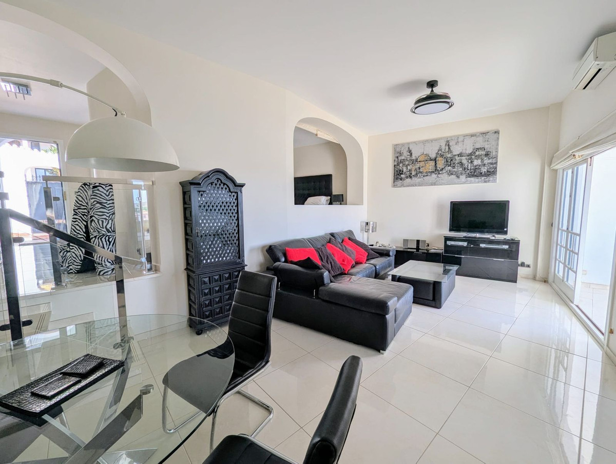 Appartement te koop in Puerto de Cabopino | 2 slaapkamers H5112292