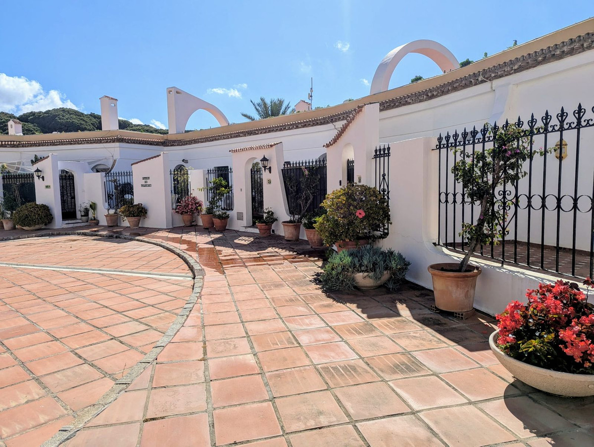 Appartement te koop in Puerto de Cabopino | 2 slaapkamers H5112292