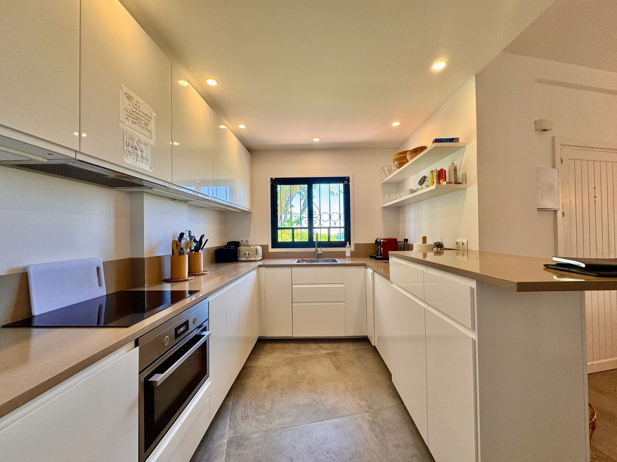 Appartement te koop in Puerto de Cabopino | 3 slaapkamers H5122168