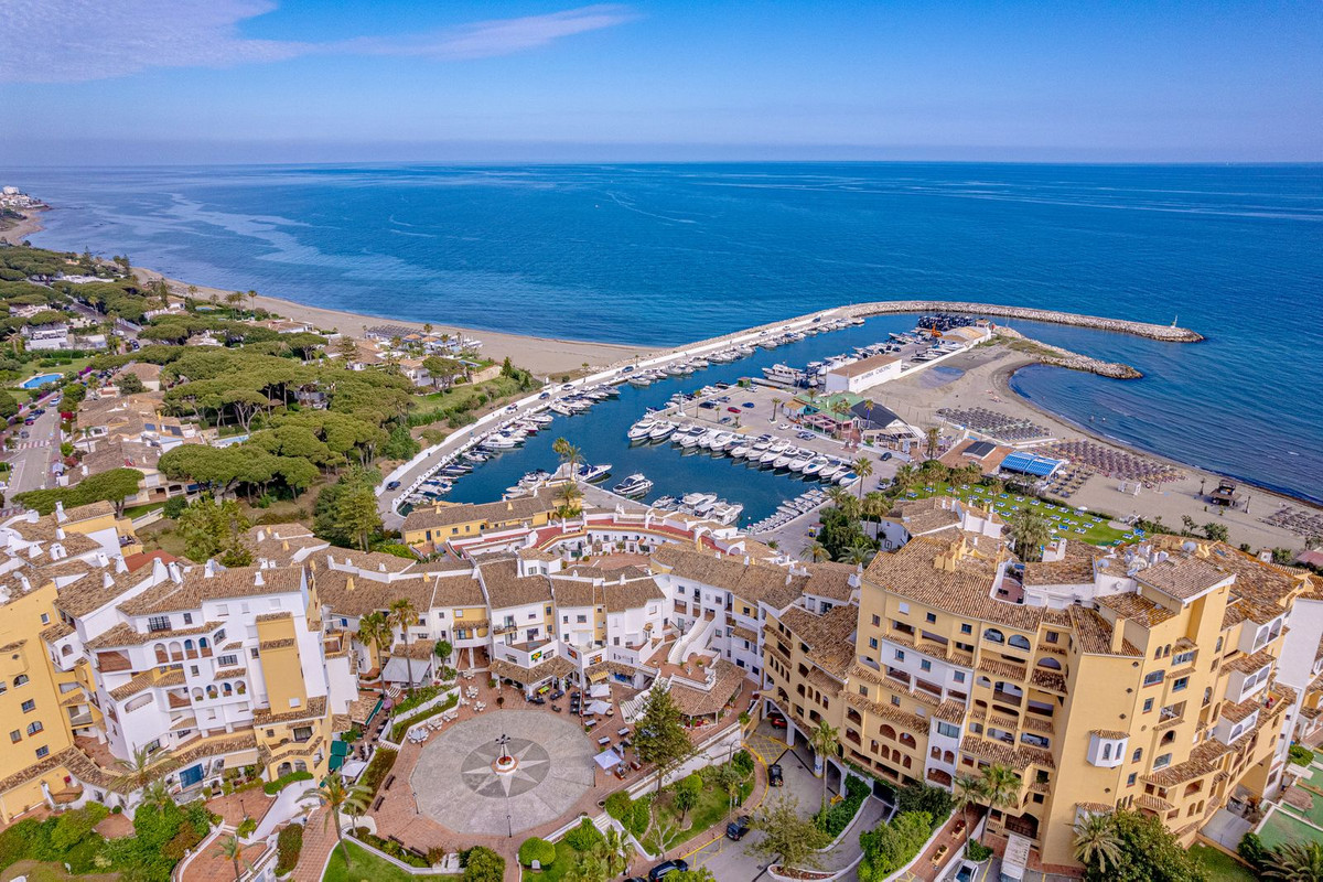 Appartement te koop in Puerto de Cabopino | 1 slaapkamers H5154919