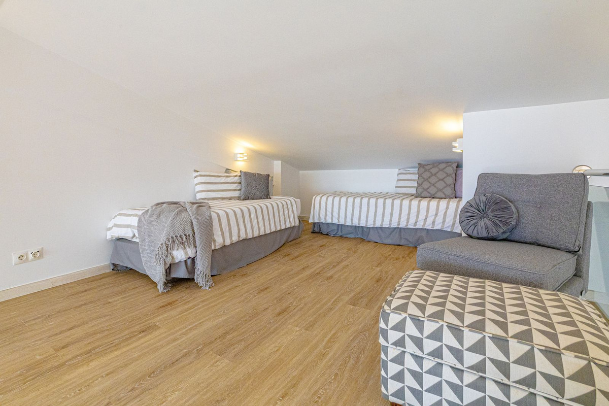 Appartement te koop in Puerto de Cabopino | 1 slaapkamers H5154919