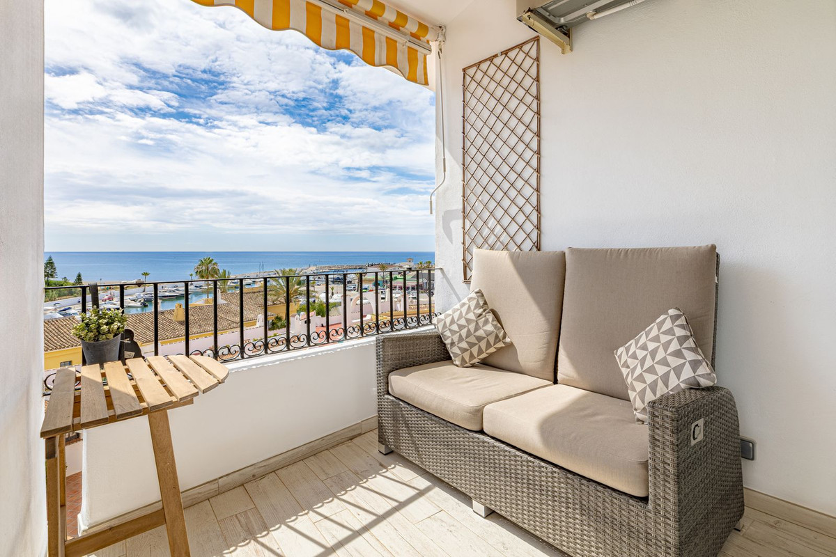 Appartement te koop in Puerto de Cabopino | 1 slaapkamers H5154919