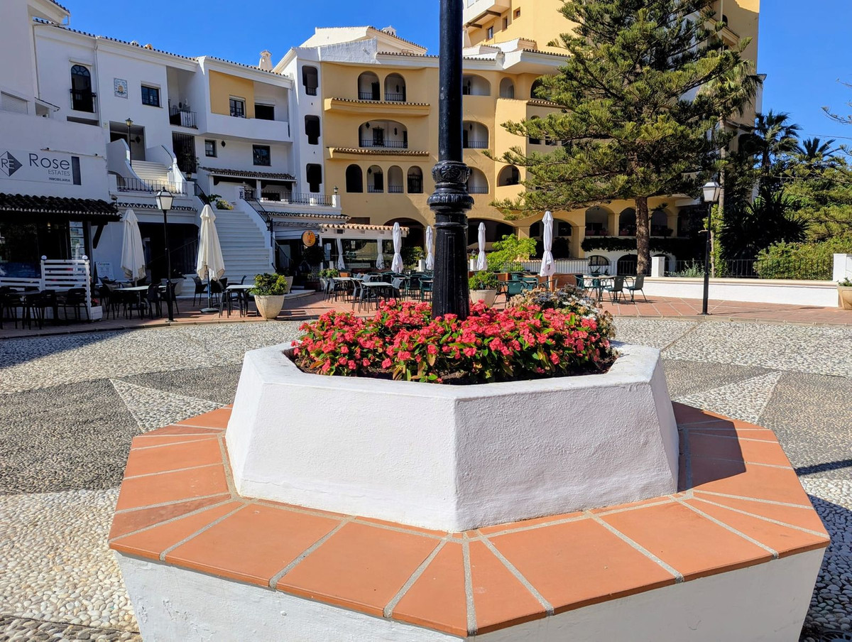 Appartement te koop in Puerto de Cabopino | 2 slaapkamers H5202673