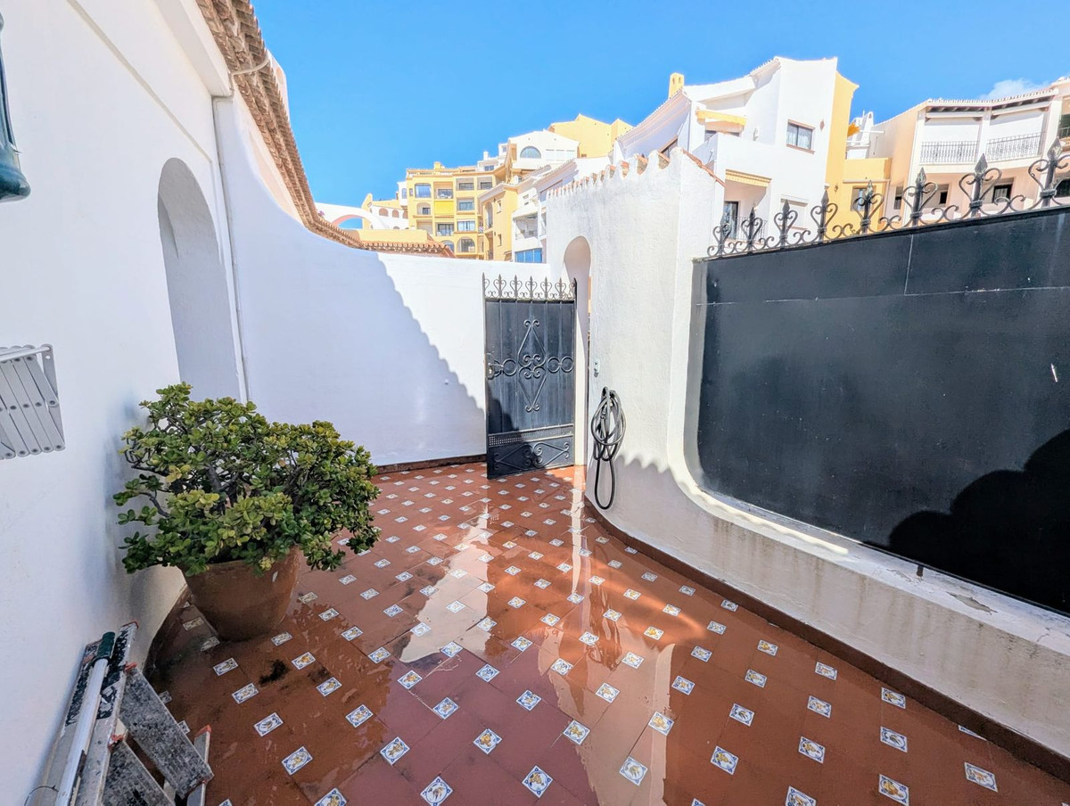 Appartement te koop in Puerto de Cabopino | 2 slaapkamers H5202673
