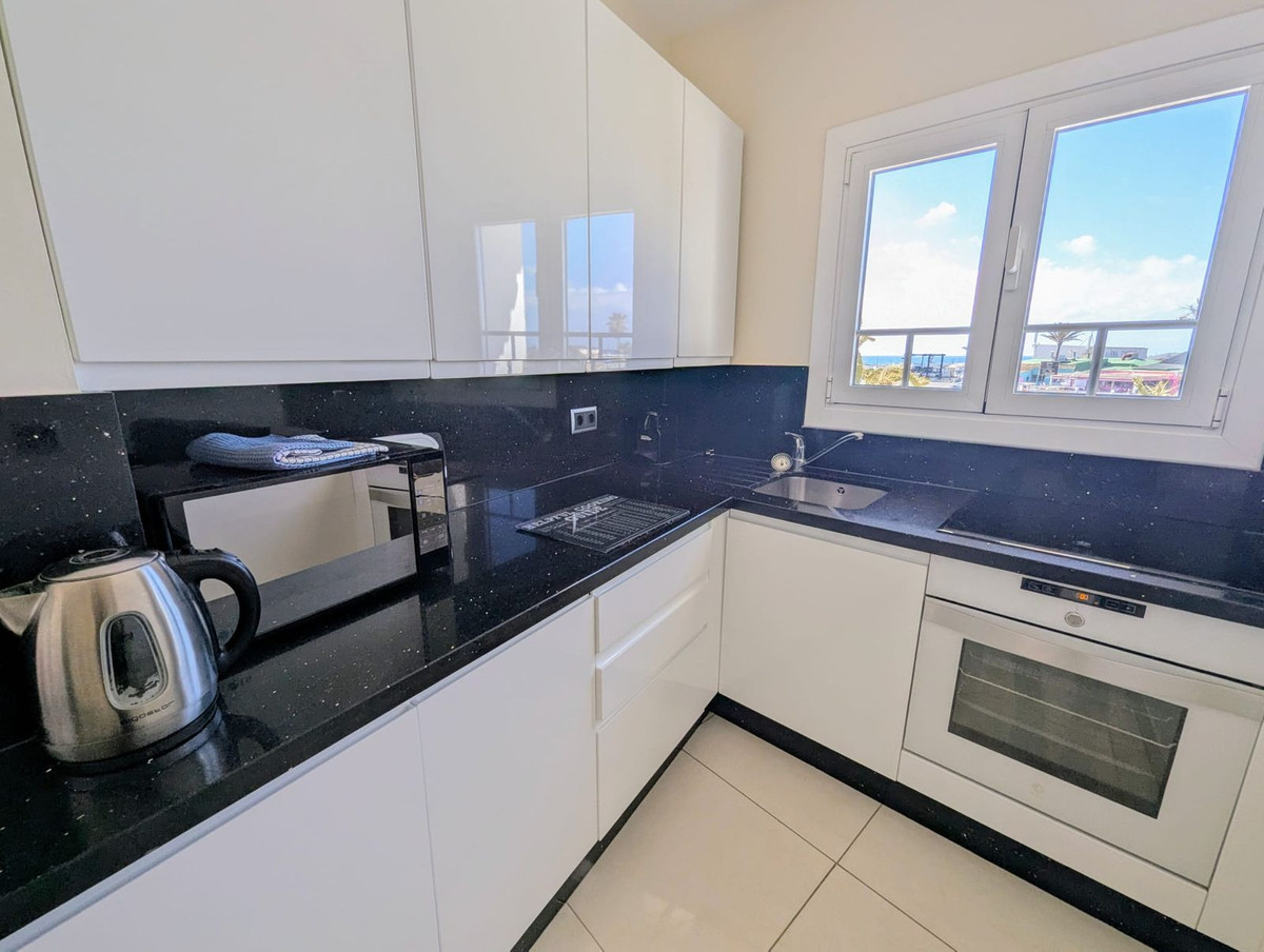 Appartement te koop in Puerto de Cabopino | 2 slaapkamers H5202673