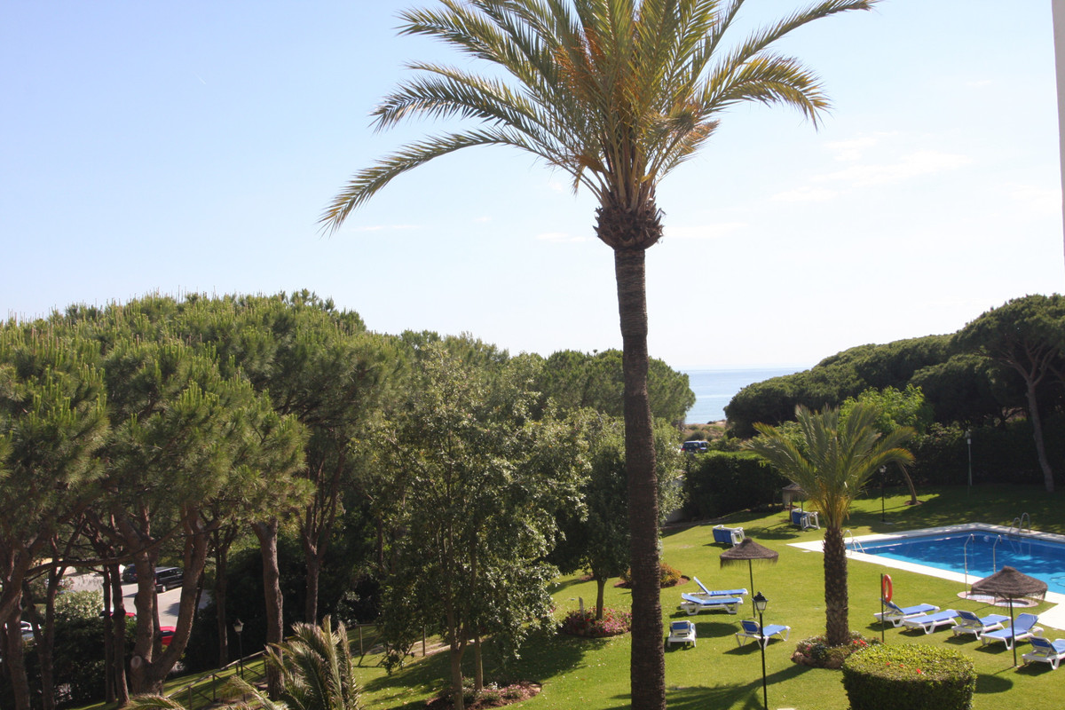 Appartement te koop in Puerto de Cabopino | 2 slaapkamers H5265034