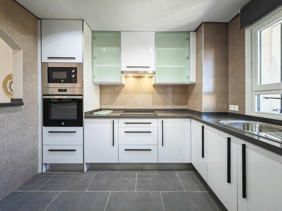 Appartement te koop in Puerto de Cabopino | 2 slaapkamers H5265034